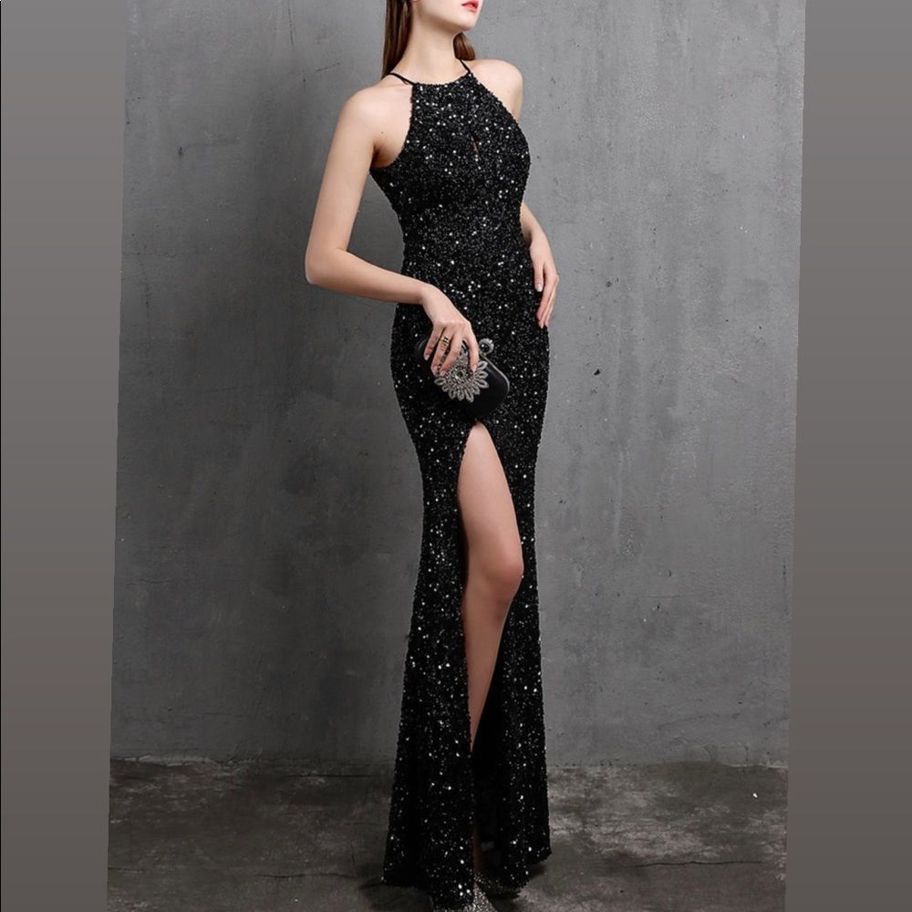 Le chateau | halter maxi dress